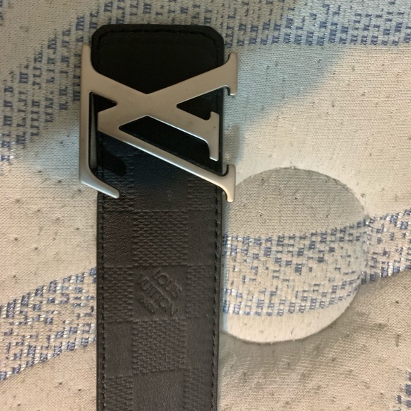 LOUIS VUITTON LV INITIALES 40MM REVERSIBLE BELT - Picture 7 of 9